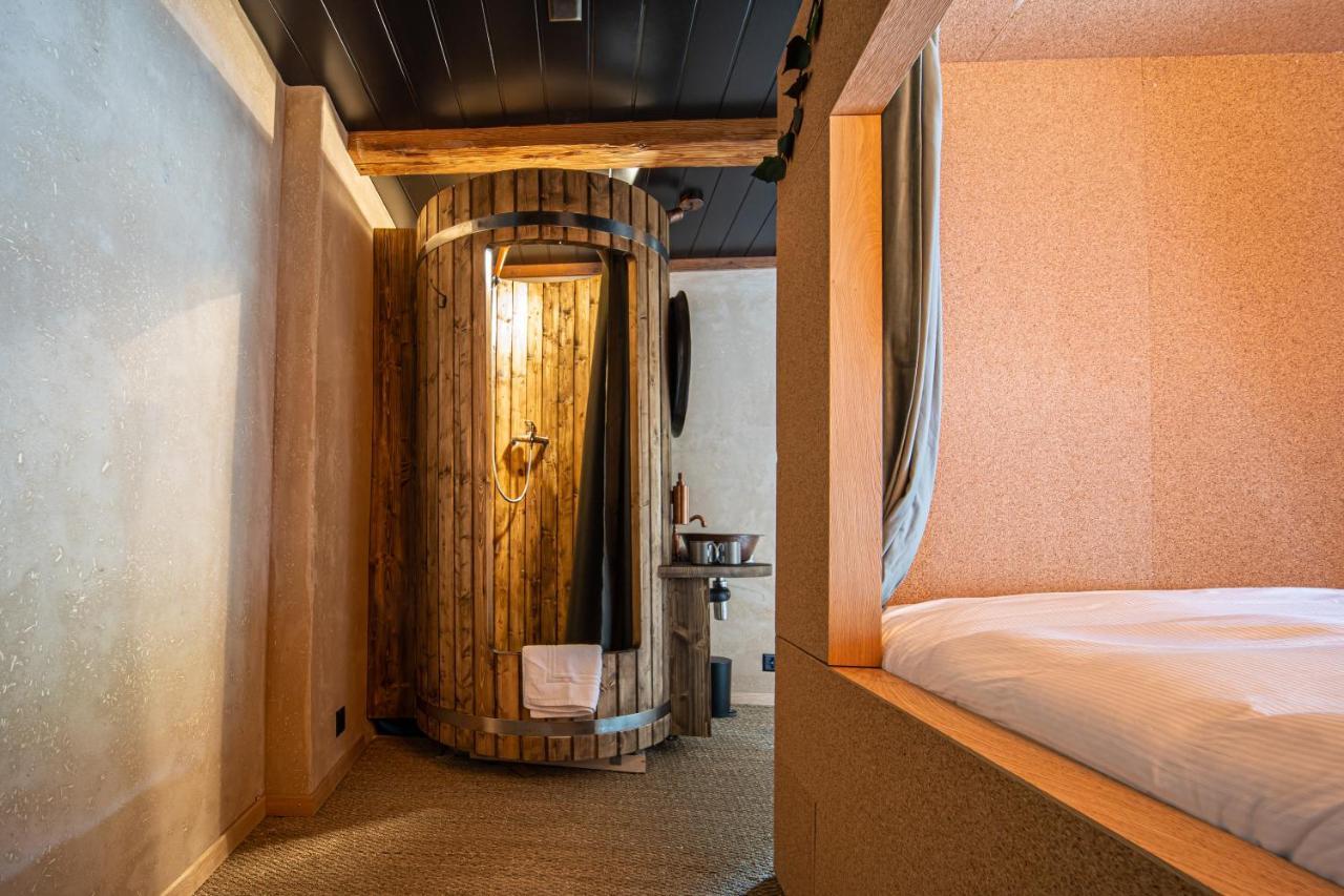 Peanut Medieval Lodge Saint-Ursanne Exterior photo